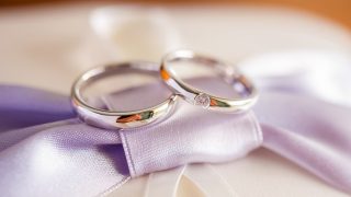 離婚したら、結婚指輪は返すの？売って処分する？