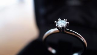 奥さんや彼女に指輪をプレゼントするなら、どのブランドが人気なの？