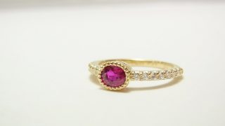 ダイヤ以外で婚約指輪に適している宝石は？